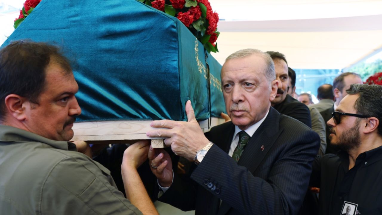 Cumhurbaşkanı Erdoğan Özer Çiller'in cenazesinde 
