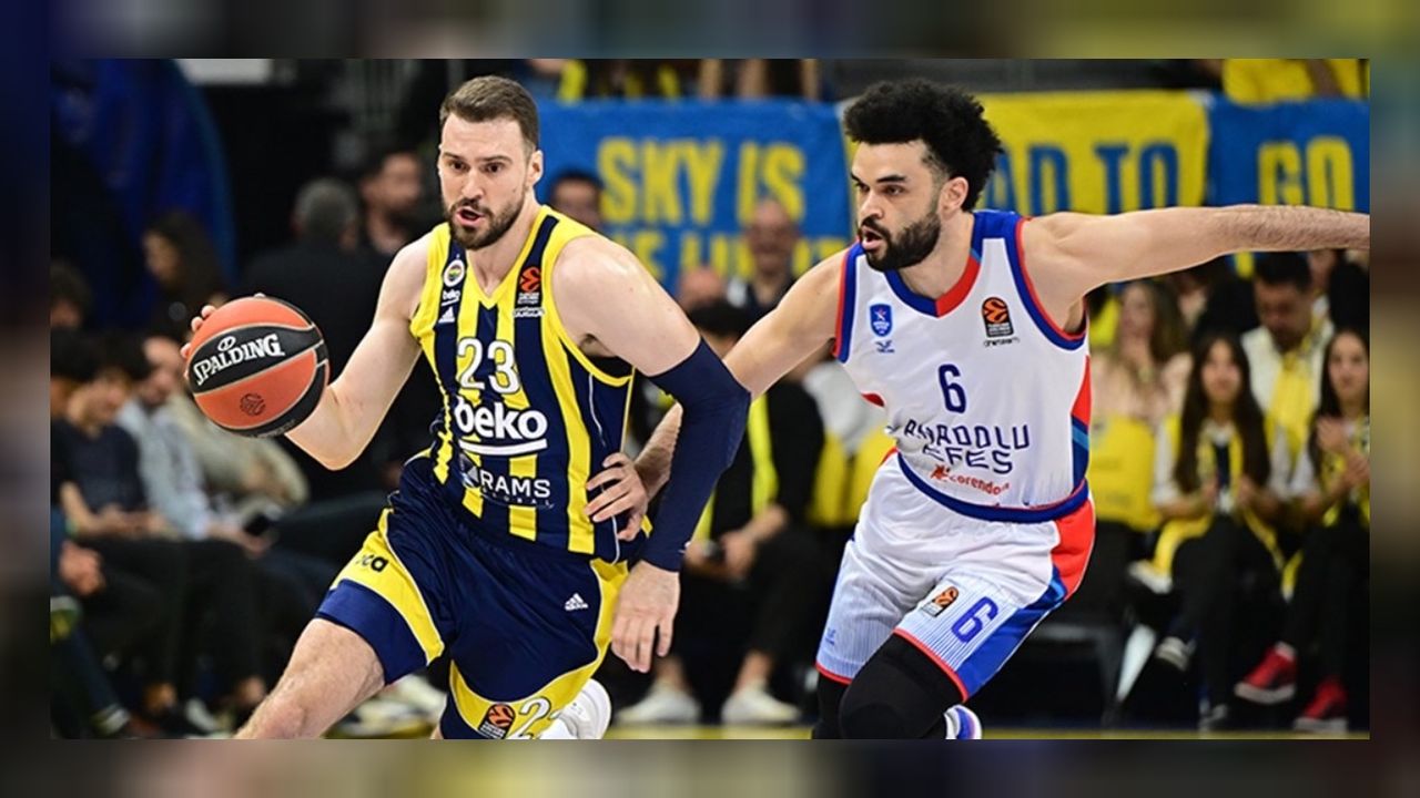 Fenerbahçe ve Anadolu Efes yarın play-off final serisinde karşılaşacak! 