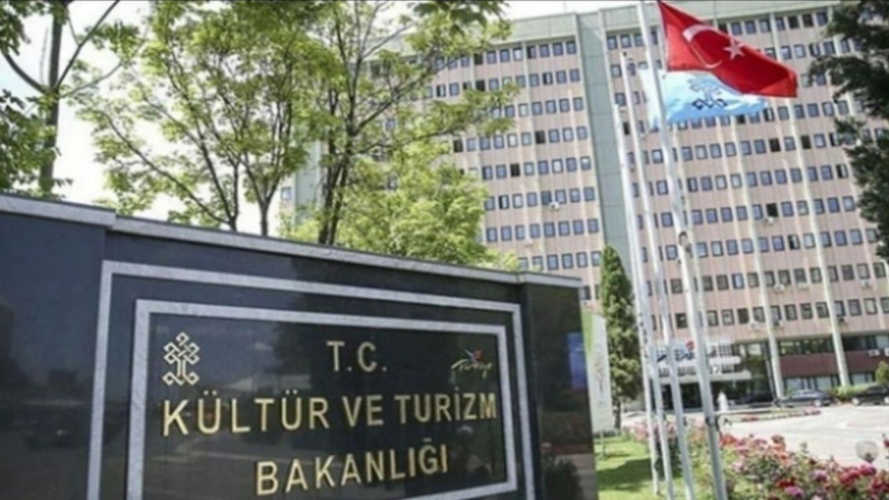 Kültür ve Turizm Bakanlığı yeni personellerini arıyor! KPSS 60 puanla bakanlıkta çalışma fırsatı