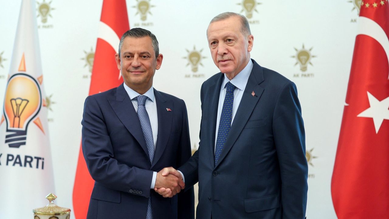 Son dakika! Özgür Özel ve Recep Tayyip Erdoğan telefonda bayramlaştı 