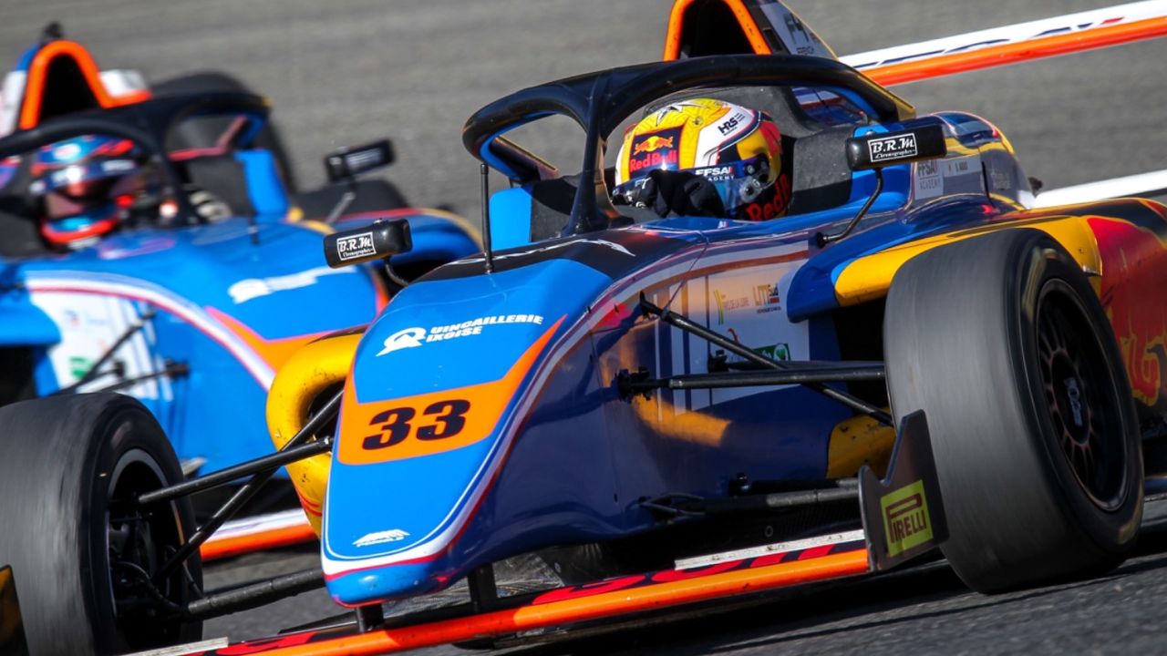 Sosyal medya fenomenleri F4 araçlarıyla Red Bull Ring’de yarışmaya hazırlanıyor! 