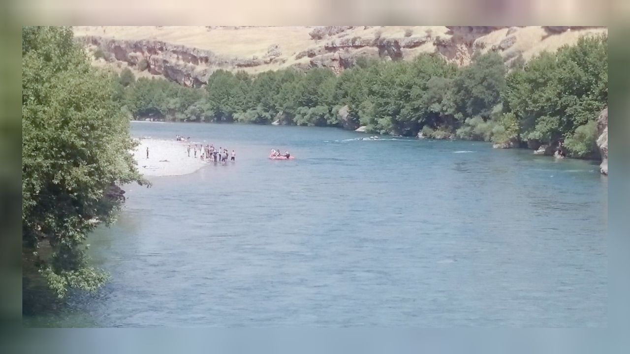 Su seviyesi yükselince mahsur kaldılar! İmdatlarına AFAD yetişti 