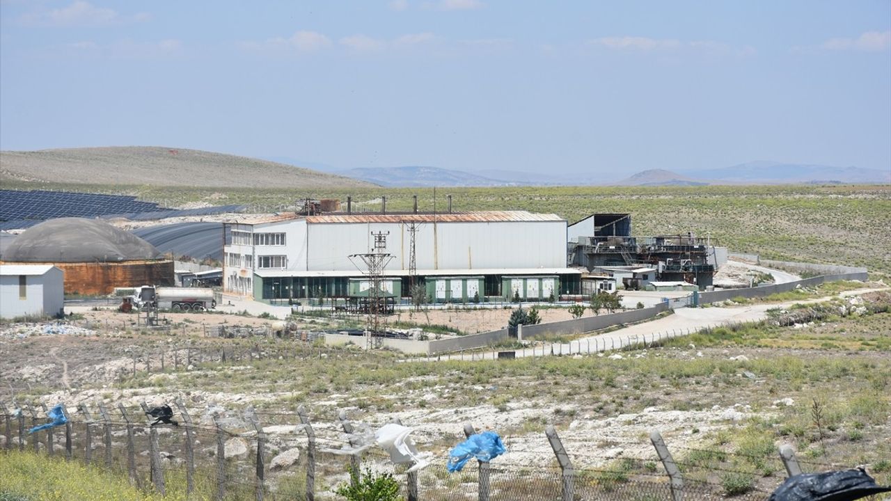 Afyonkarahisar'daki Biyogaz Tesisinde Gazdan Etkilenen İşçiler Hastaneye Kaldırıldı