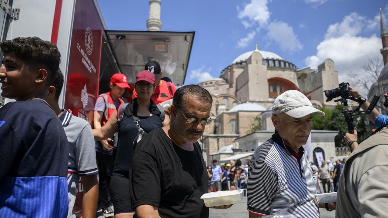 Ayasofya'nın İbadete Açılış Yıldönümünde Etkinlikler