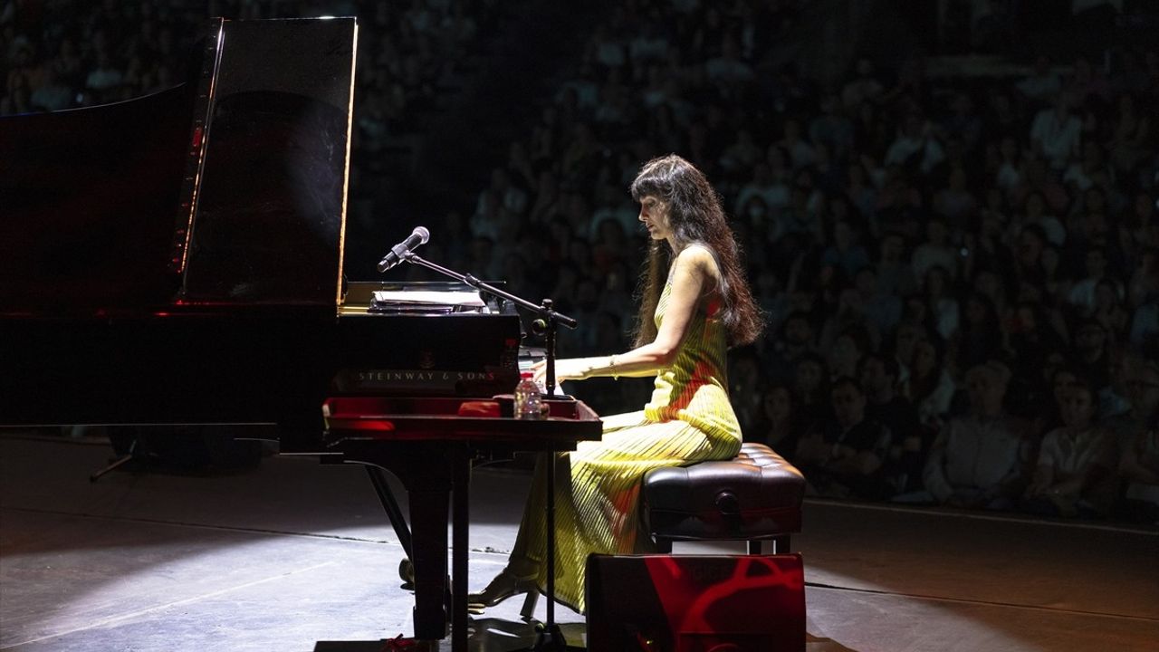 Aziza Mustafa Zadeh Harbiye'de Caz Konseri Verdi