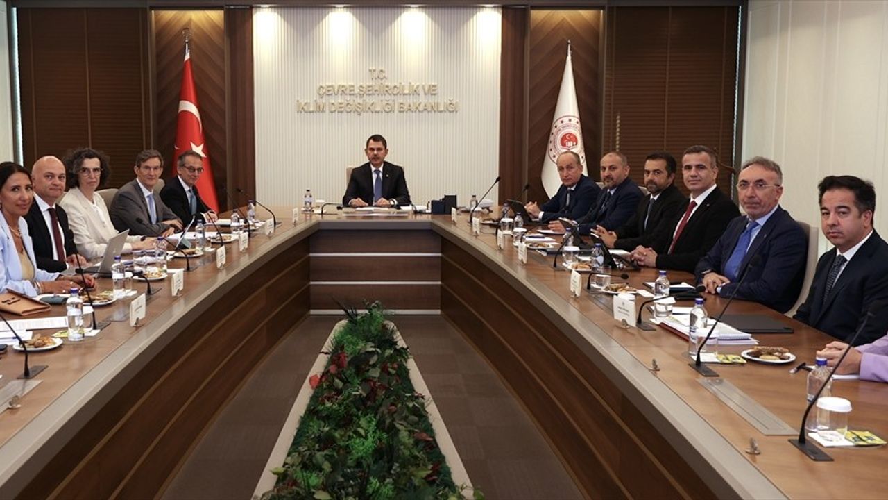 Bakan Kurum ve EBRD Başkan Yardımcısı Patrone Görüşmesi