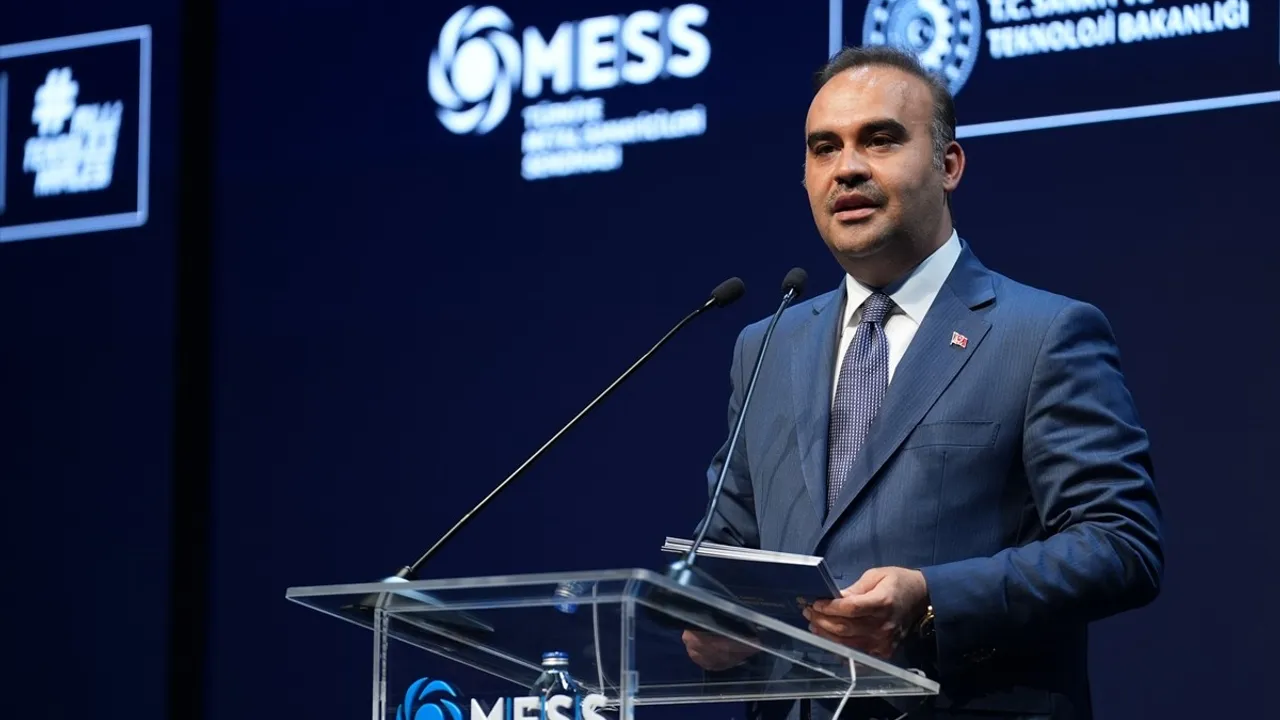 Bakan Mehmet Fatih Kacır: Türkiye'nin Sanayi Dönüşümünde Yeni Bir Sayfa Açılıyor
