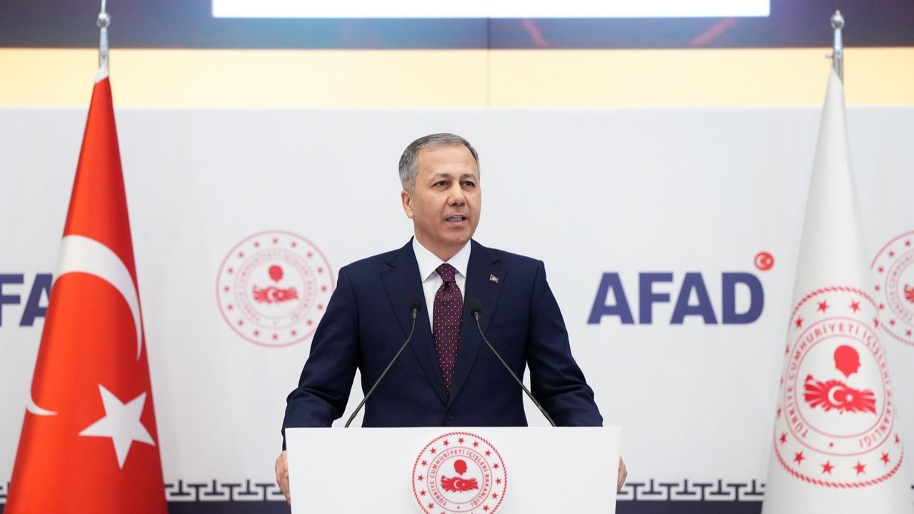 Bakan Yerlikaya 474 kişinin gözaltına alındığını açıkladı 