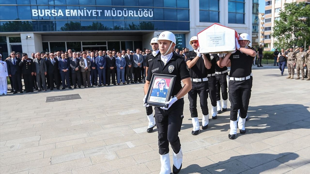 Bursa'nın Emniyet Müdür Yardımcısı Özay Başkent Son Yolculuğuna Uğurlandı