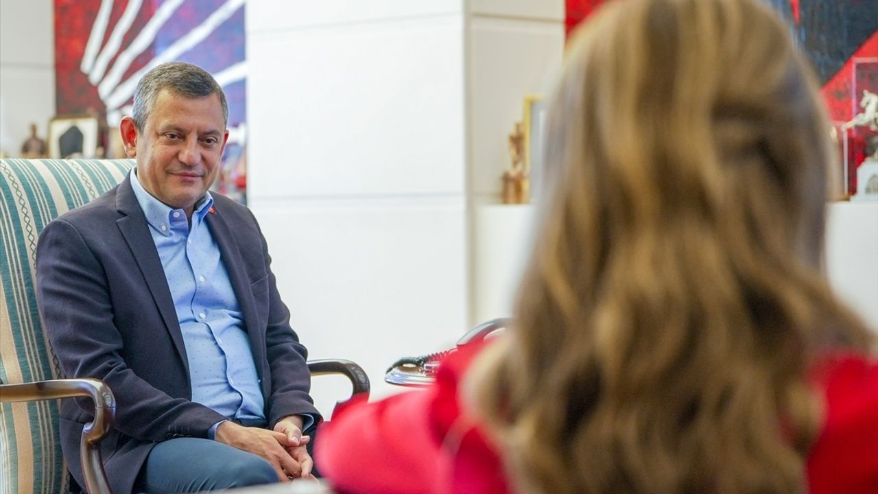 CHP ve DİSK Liderlerinden Verimli Toplantı