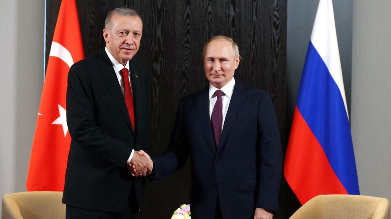 Cumhurbaşkanı Erdoğan 'değerli dostu Putin' ile Astana'da görüştü! 