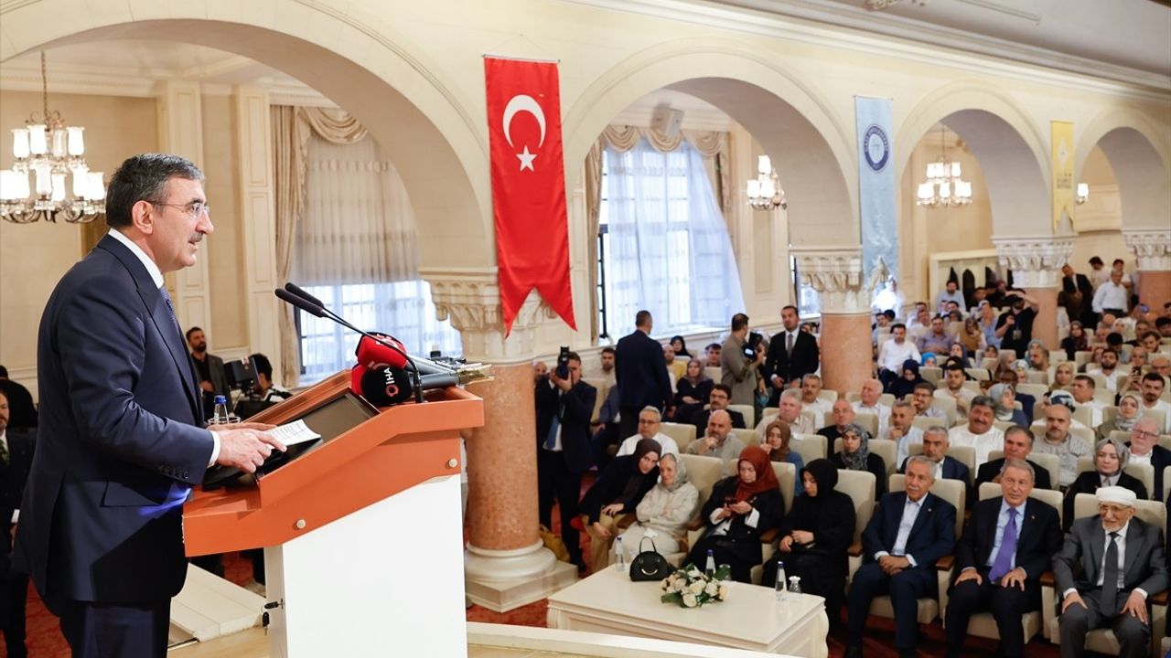 Cumhurbaşkanı Yardımcısı Yılmaz, İslam Düşüncesi ve Gazze Üzerine Konuştu