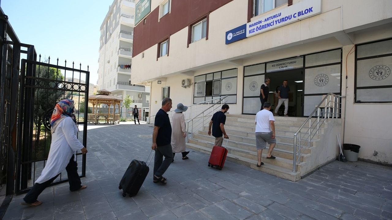 Emekliler Yılı'nda Tarihi Mardin'i Keşfettiler