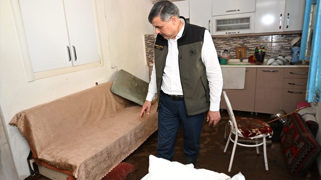 Erzurum'da Sel Felaketi: 3 Mahallede Zarar Gördü