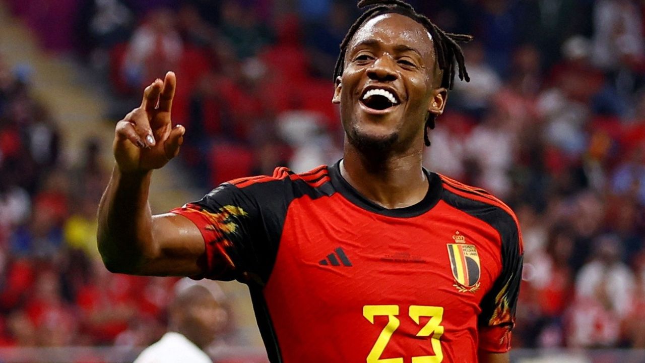 Galatasaray Michy Batshuayi ile 3 yıllık sözleşme imzaladı! Tarihe geçti