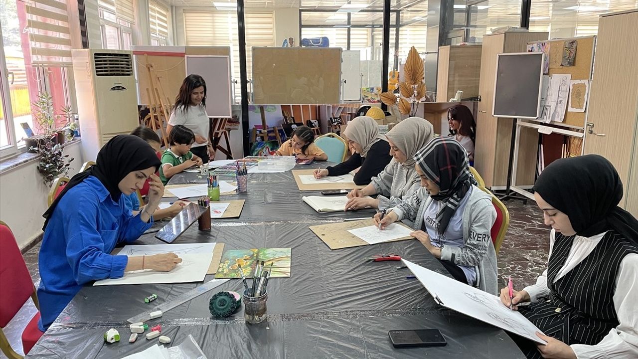 Gençler Yaz Tatillerini Dolu Dolu Geçiriyor