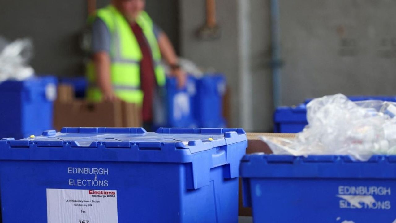 İngiltere genel seçimlerinde oy kullanma işlemi sona erdi! İşçi Partisi sandık çıkış anketlerinde önde