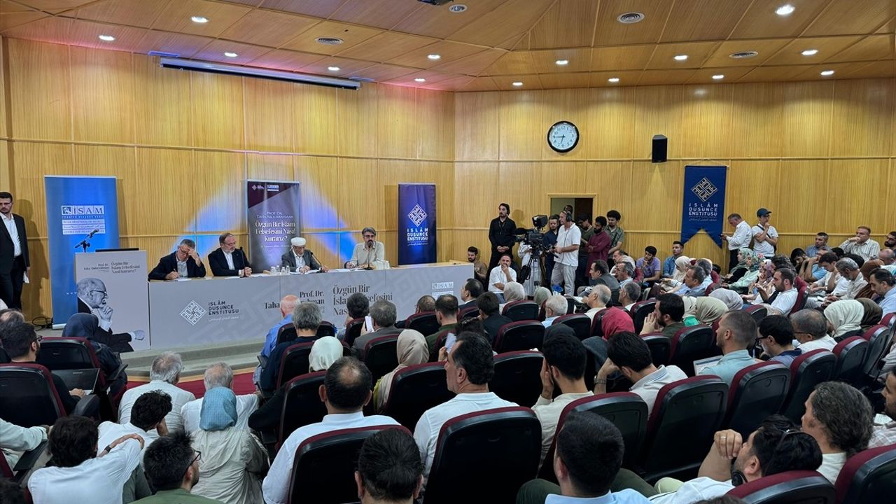 İslam Felsefesi Üzerine Derin Bir Bakış: Prof. Dr. Taha Abdurrahman Konferansı
