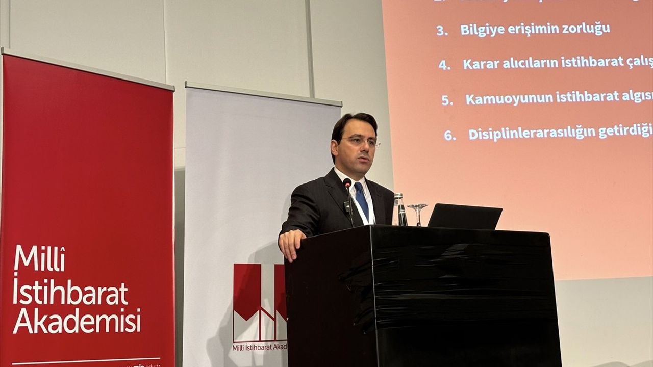 İstihbarat Çalışmaları Çalıştayı Ankara'da Gerçekleşti