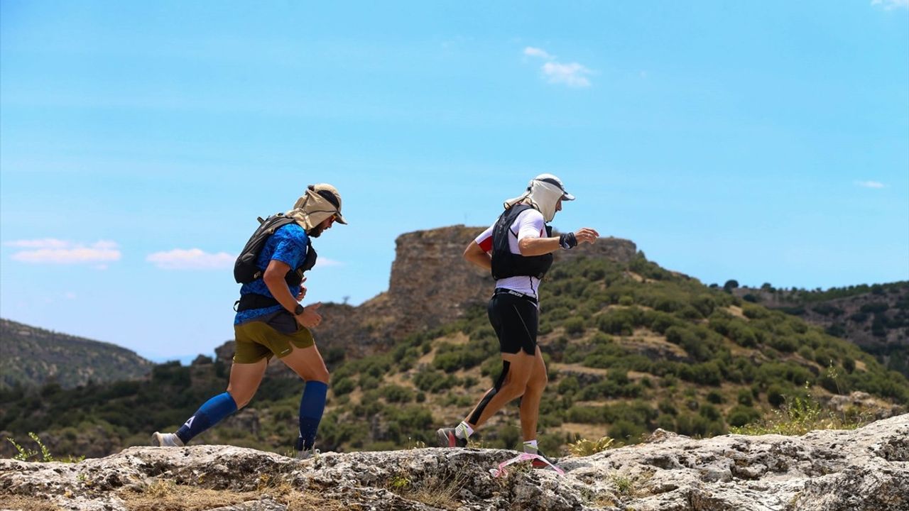 Kanyon Ulubey Ultra Trail Koşusu Başarıyla Gerçekleşti