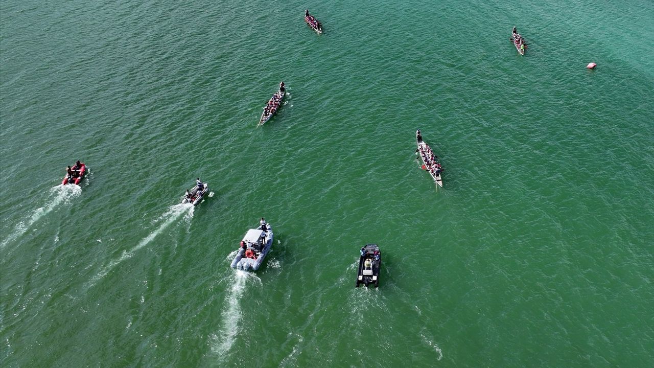 Kayseri'de Renkli Dragon Festivali Coşkusu