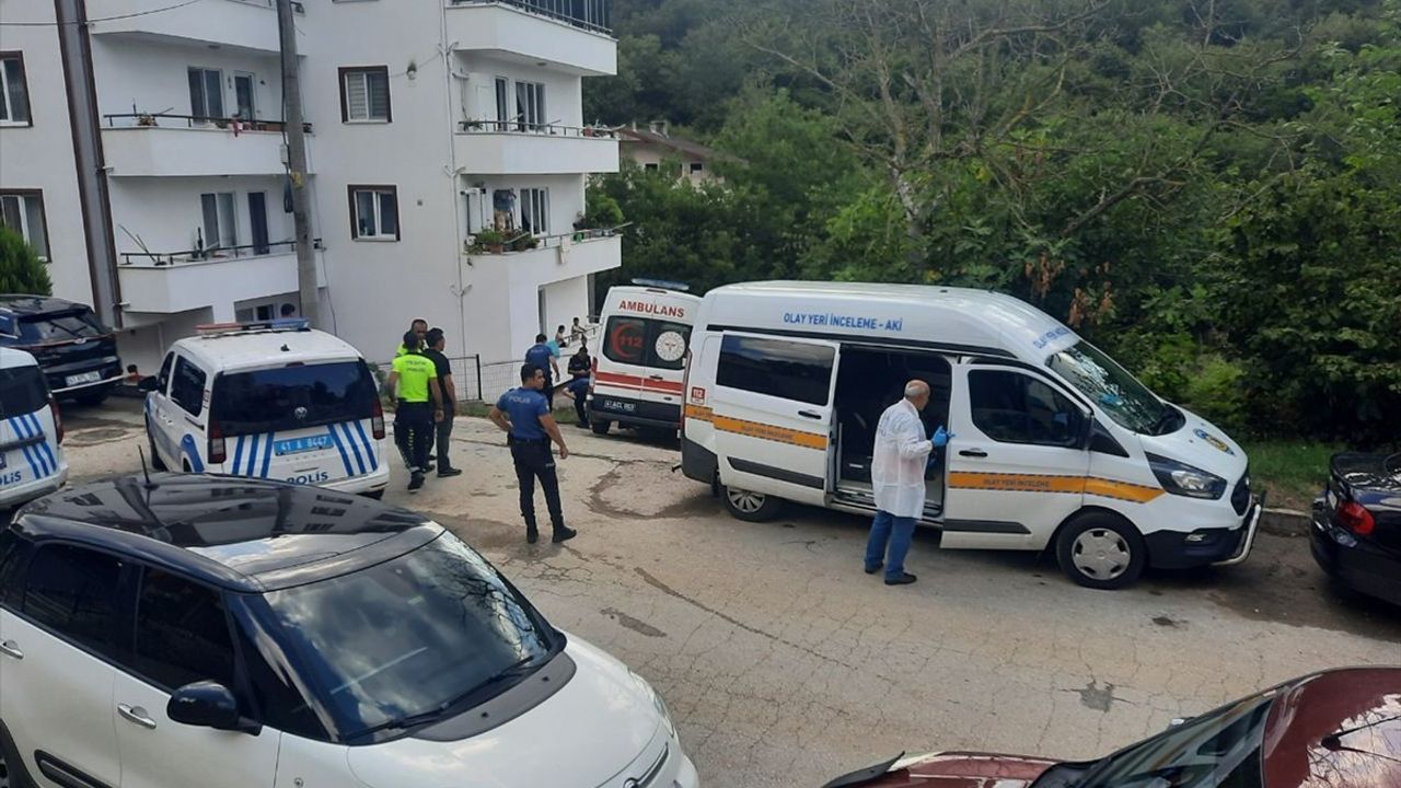 Kocaeli'de Eski Eş Cinayetinde Bir Kişi Hayatını Kaybetti