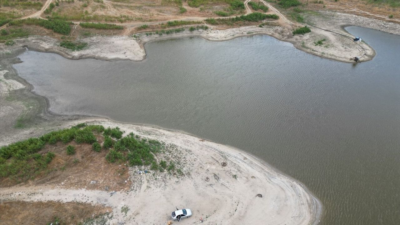 Kuraklık Tekirdağ'daki Türkmenli Göleti'ni Tehdit Ediyor
