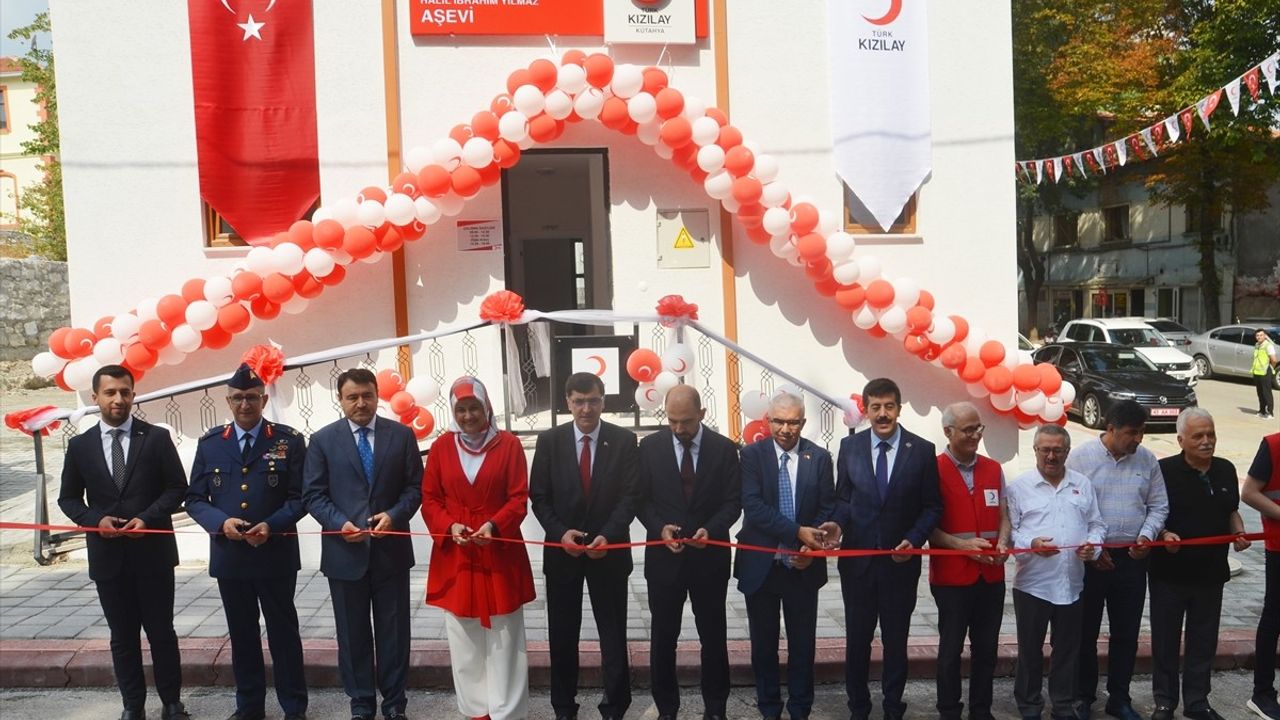 Kütahya'da Aşevinin Açılışı: Türk Kızılay 112 Yıldır İhtiyaç Sahiplerine Destek Oluyor
