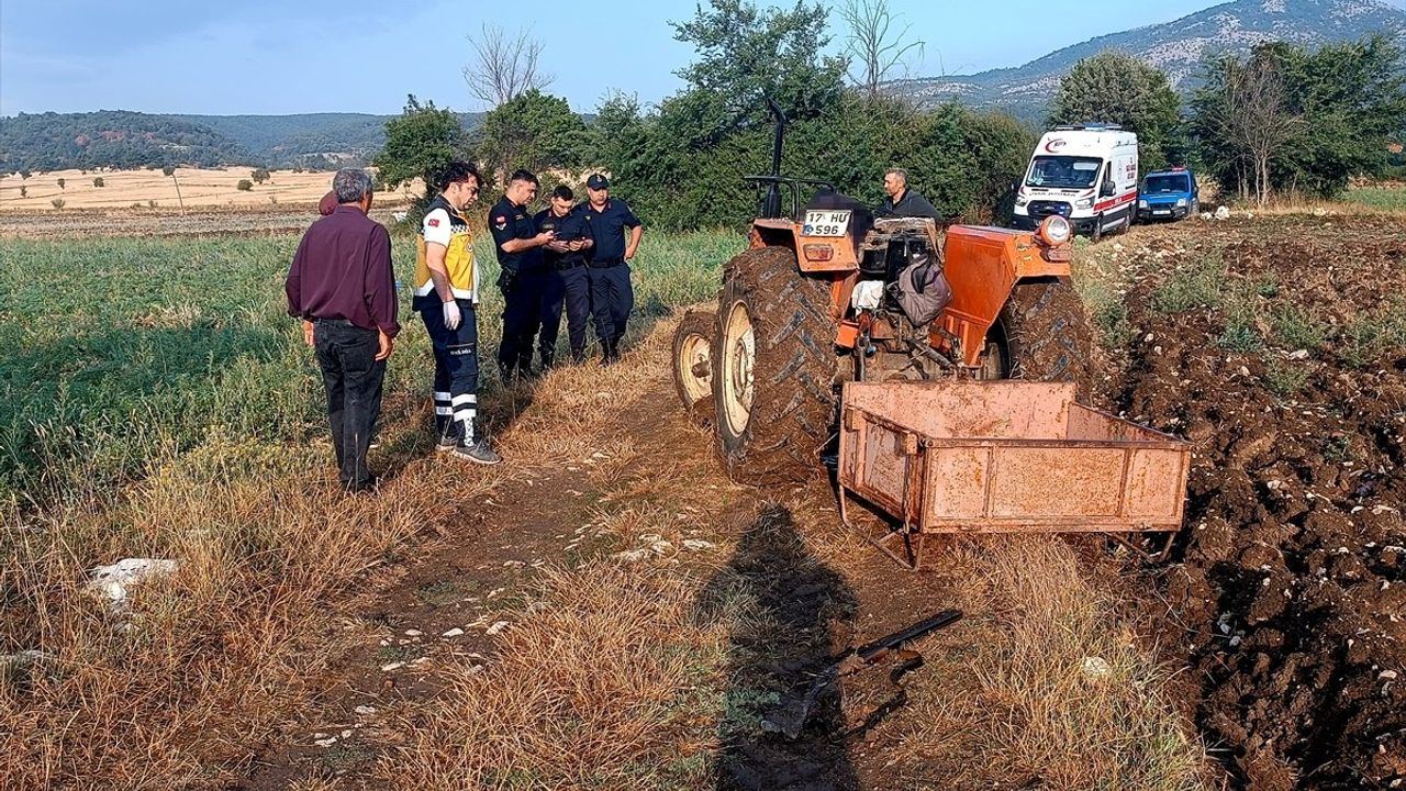 Kütahya'da Traktörde Ölü Bulunan Adamın Şüpheli Ölümü