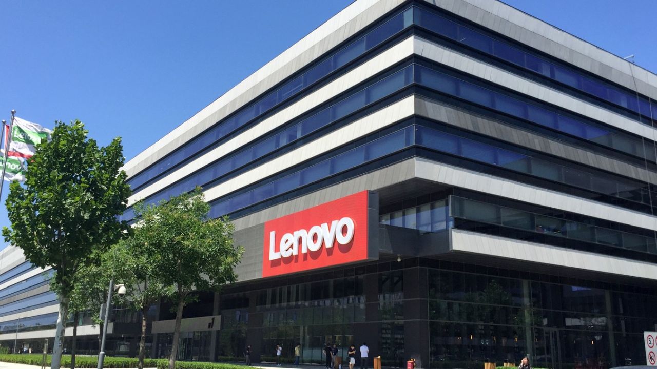 Lenovo kampanyanın kralını yaptı! 5800 TL'ye sıfır bilgisayar satacak