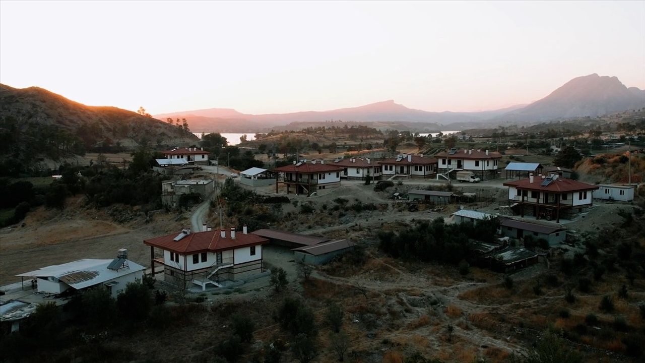 Manavgat'taki Orman Yangını Sonrası 788 Konut Hak Sahiplerine Teslim Edildi