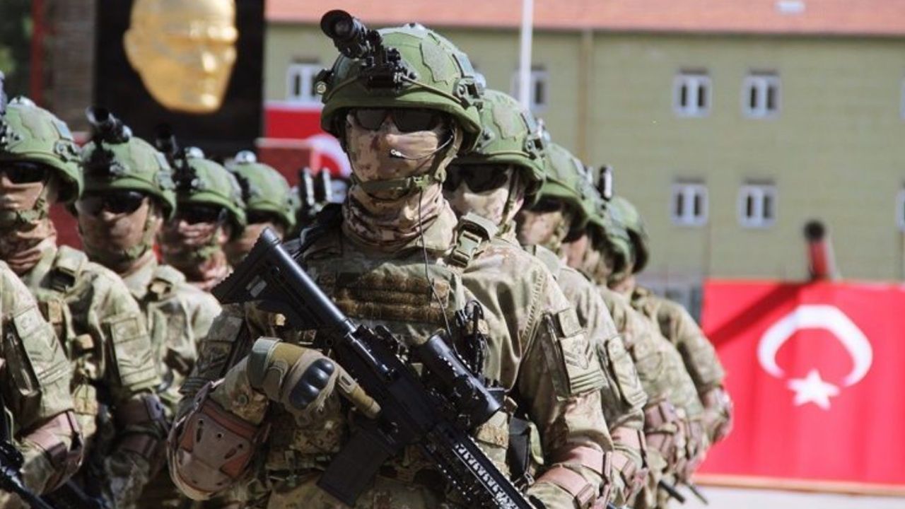 MSB Pençe-Kilit Bölgesinde teröristlerin mağarasını buldu! 