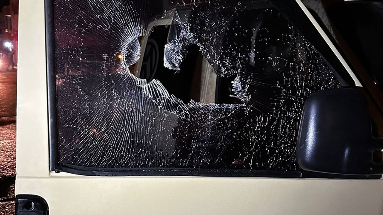 Samsun'da Araç Kundaklama Olayında Şüpheli Yakalandı