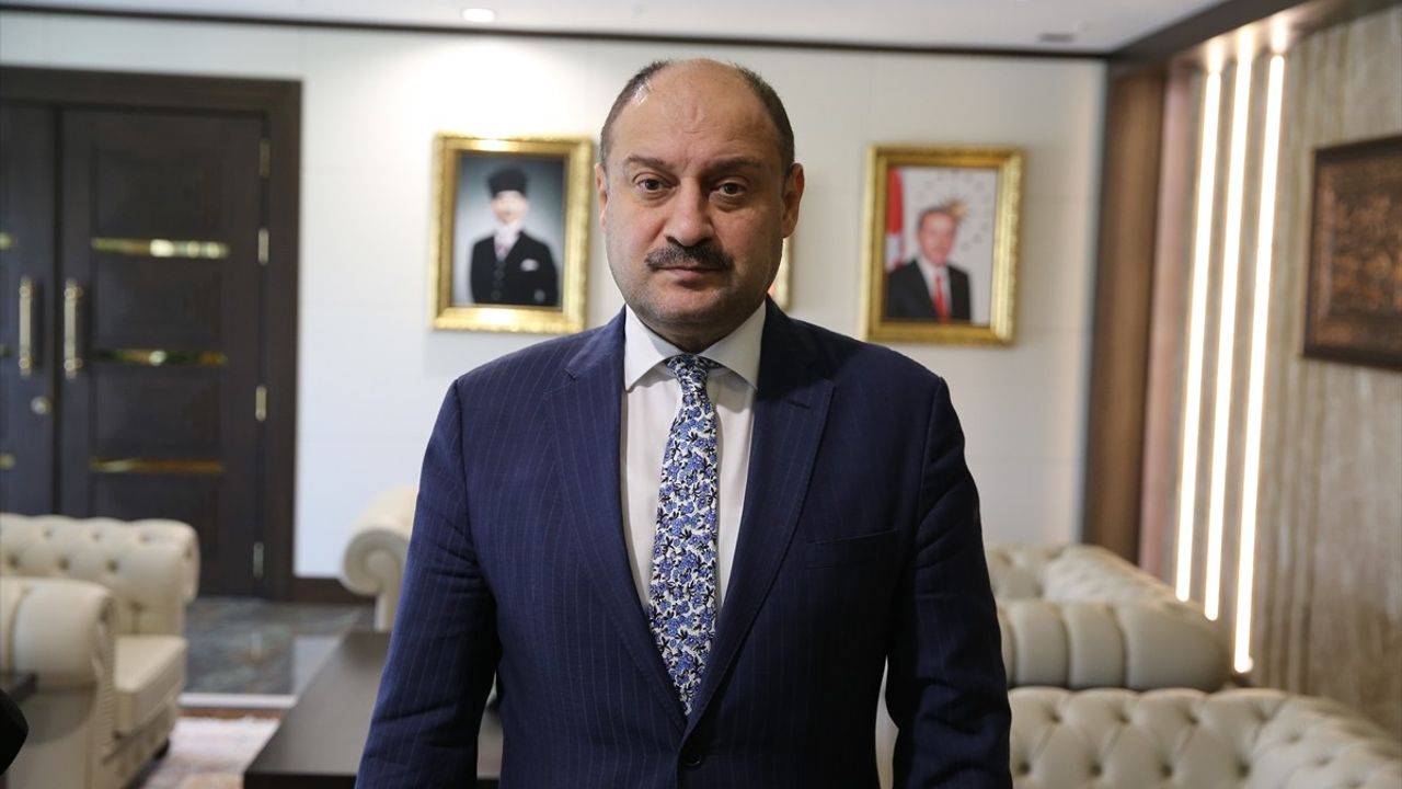 Şanlıurfa'nın Büyükşehir Belediye Başkanı Gülpınar, Bakan Kurum Hakkında Açıklama Yaptı