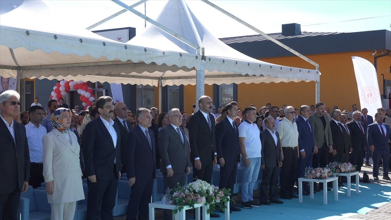 Sivas'ta Şehit Bedirhan Bebek ve Annesi Anıldı