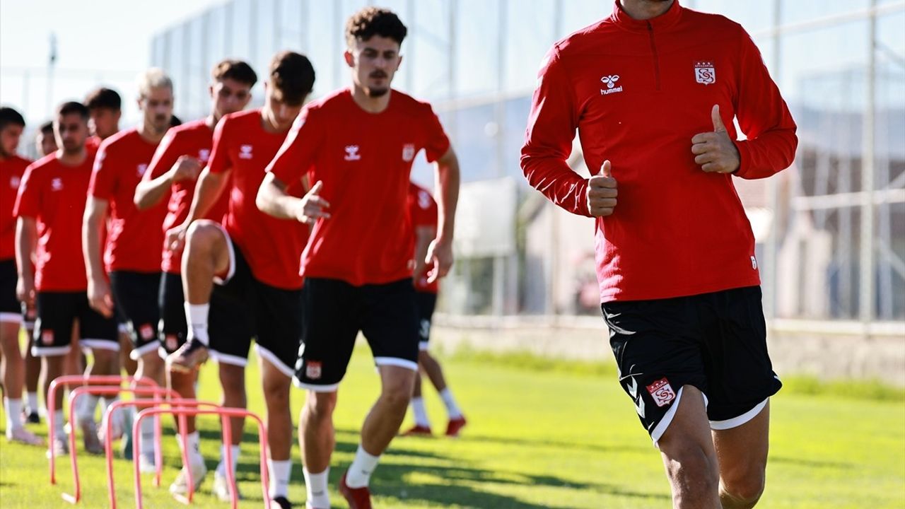 Sivasspor 2024-2025 Sezonu İçin Hazırlıklarını Sürdürüyor