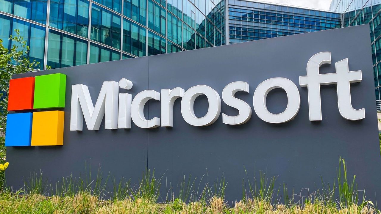 Skandal sonrası Microsoft hisseleri çakıldı! 