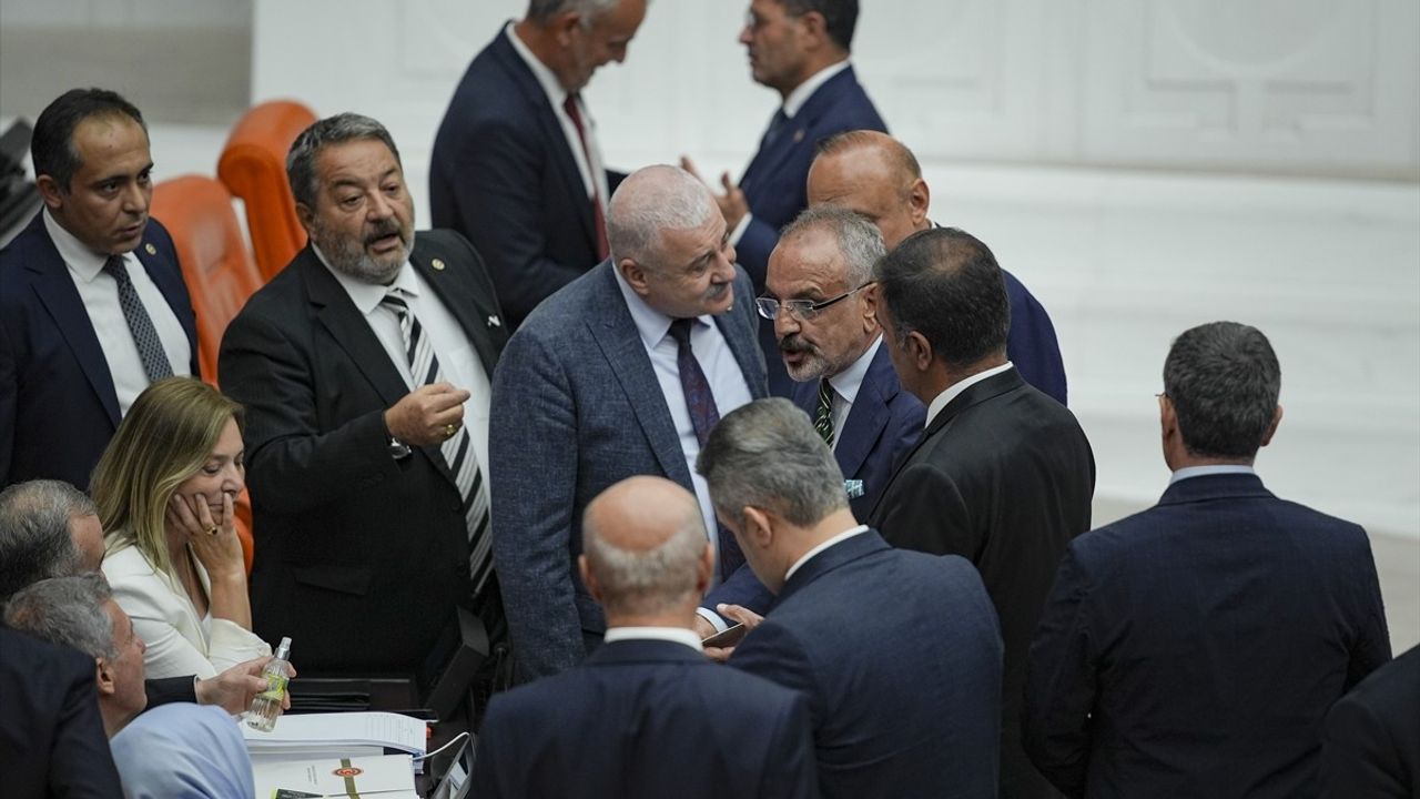 TBMM'de Vergi ve Sosyal Güvenlik Düzenlemeleri Görüşülüyor