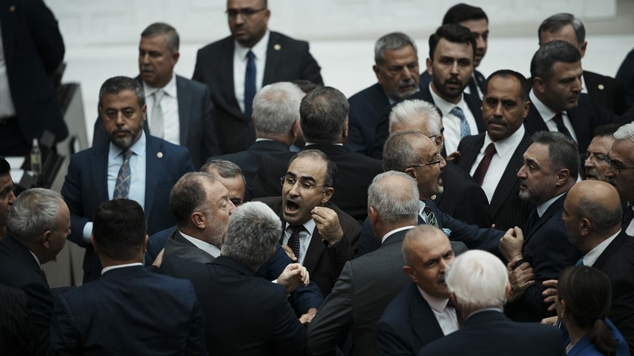 TBMM Genel Kurulu'nda Gergin Anlar