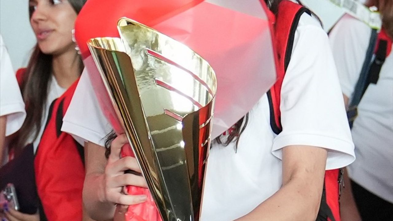 20 Yaş Altı Kadın Voleybol Takımı Avrupa Şampiyonu