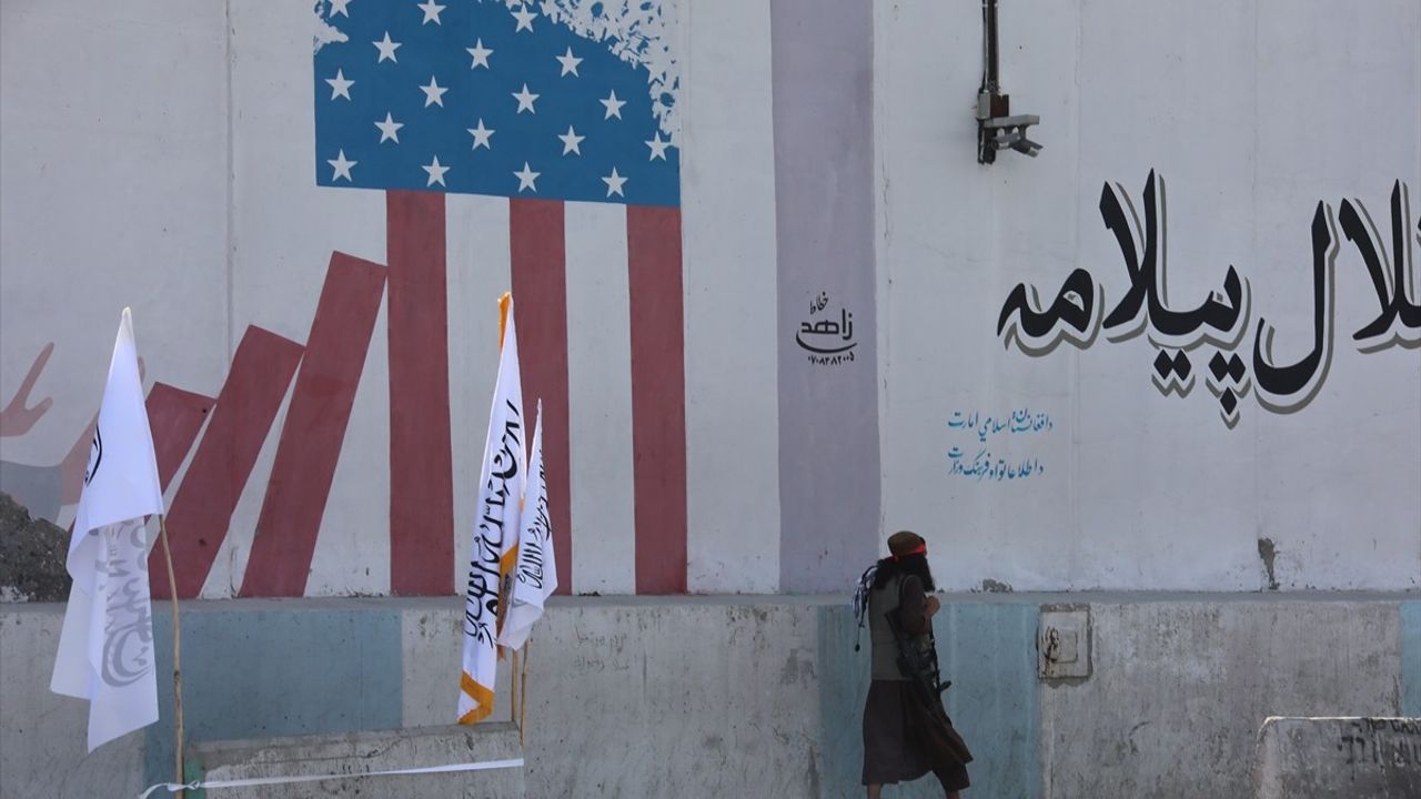 Afganistan Yönetimi Üçüncü Yılını Begram'da Kutladı