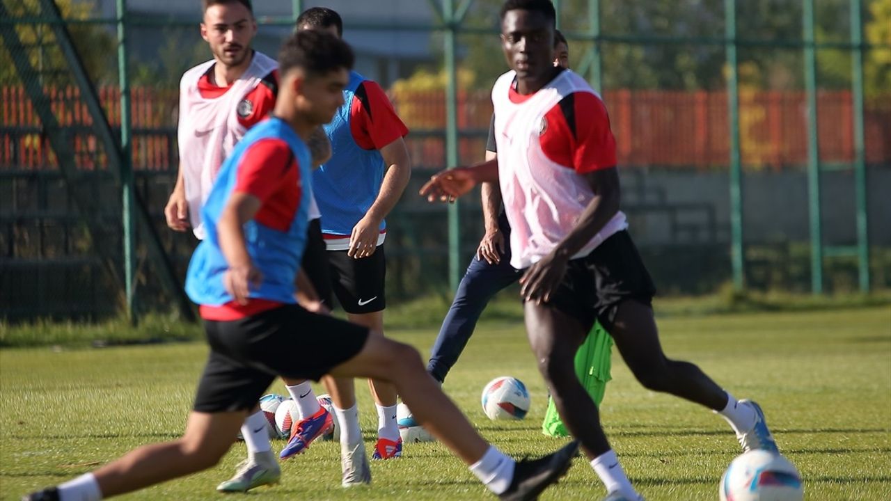 Ahlatcı Çorum FK'dan Yüksek Mücadele Vurgusu