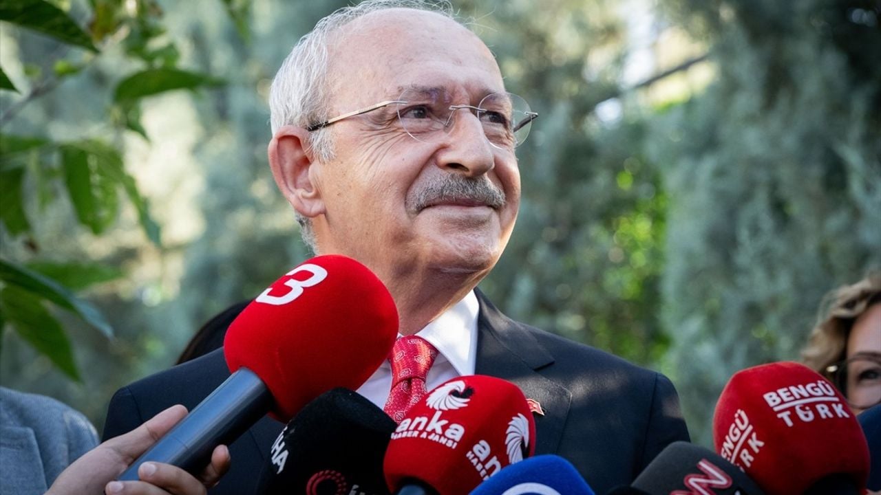 Ahmet Davutoğlu ve Kemal Kılıçdaroğlu'ndan Çözüm Süreci Üzerine Görüşme