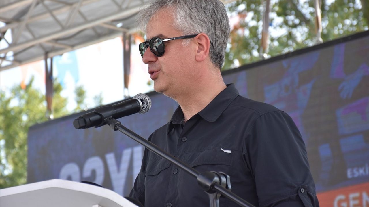 AK Parti Eskişehir Teşkilat Pikniği'nde Siyasi Vizyon ve Sorumluluk Vurgusu