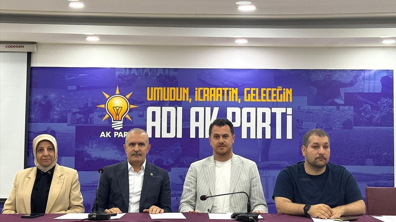 AK Parti'nin 23. Kuruluş Yıldönümü Van, Hakkari, Bitlis ve Muş'ta Coşkuyla Kutlandı