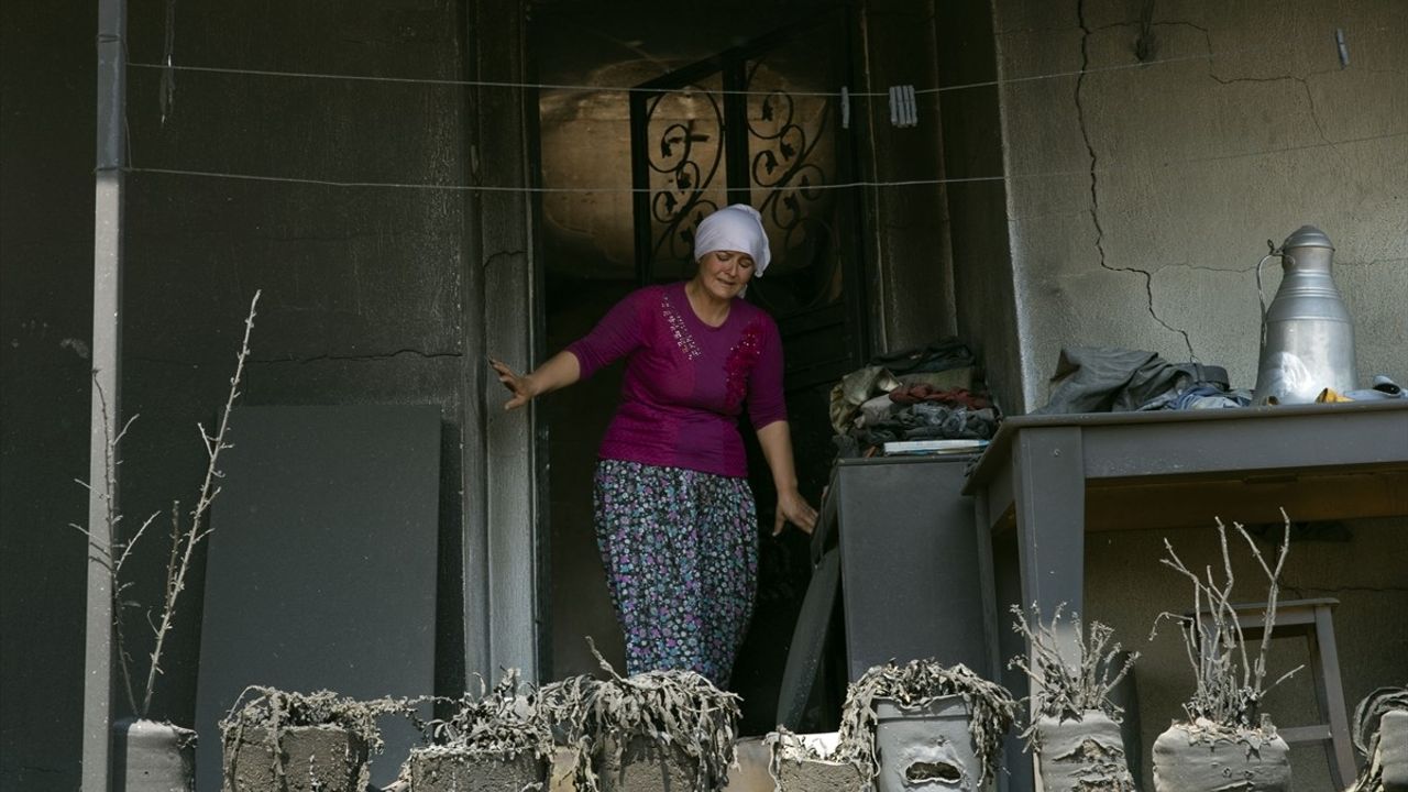 Alevlerin Ortasında Kalan Aile Yangın Anlatısını Paylaştı