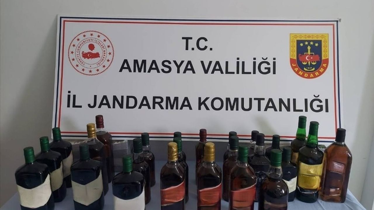Amasya'da Gümrük Kaçağı Alkollü İçeceklere El Konuldu