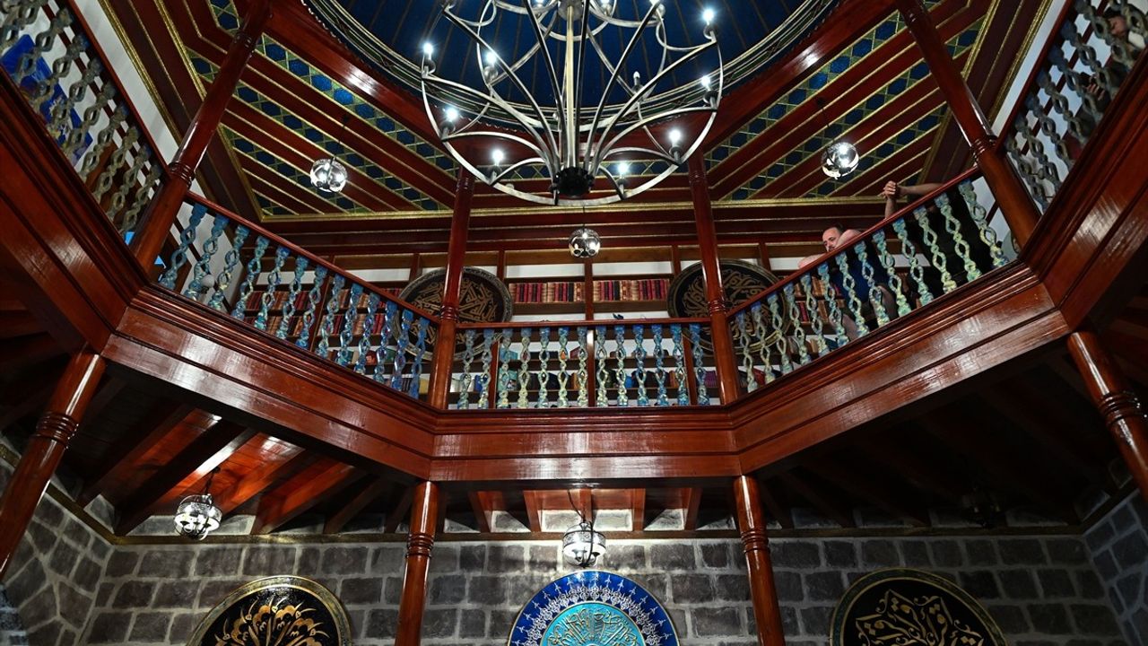 Ankara'da Mesnevi Sohbetleri Başladı