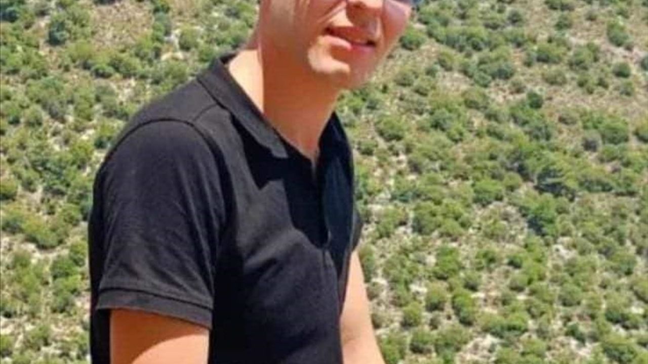 Antalya'da Yıldırım Düşmesi: Bir Genç Hayatını Kaybetti, Bir Kişi Yaralandı