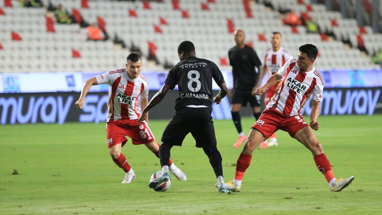 Antalyaspor, Hatayspor'u Geriden Gelerek Yendi